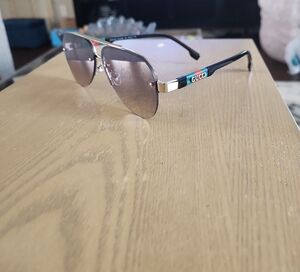 Gucci Black and Gold Aviator Sunglasses